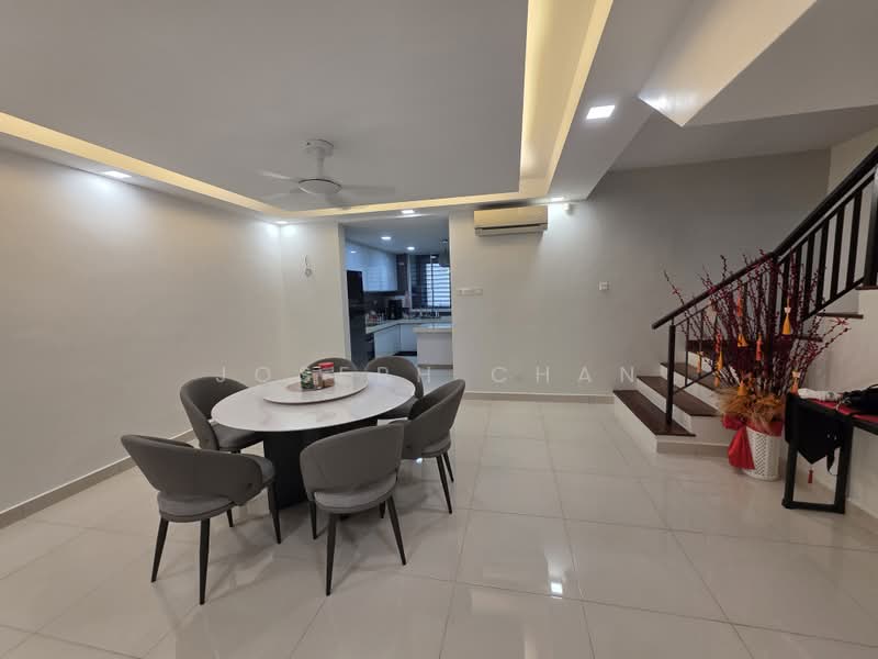 Rumah Teres 3 Tingkat untuk Dijual di Shah Alam (Selangor) - Joseph Chan - Dining Room - PropertyGuru.com.my