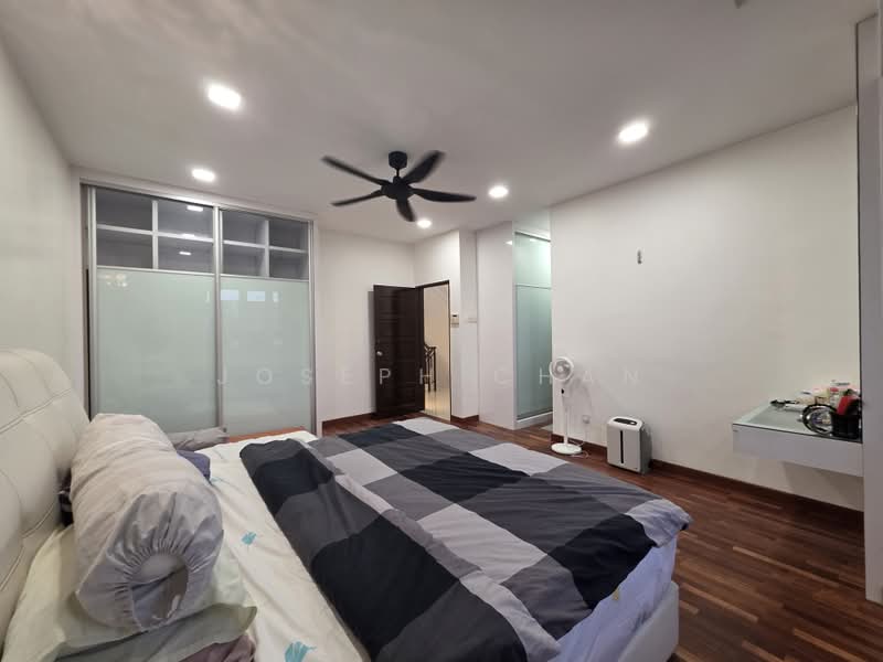 Rumah Teres 3 Tingkat untuk Dijual di Shah Alam (Selangor) - Joseph Chan - Bedroom - PropertyGuru.com.my