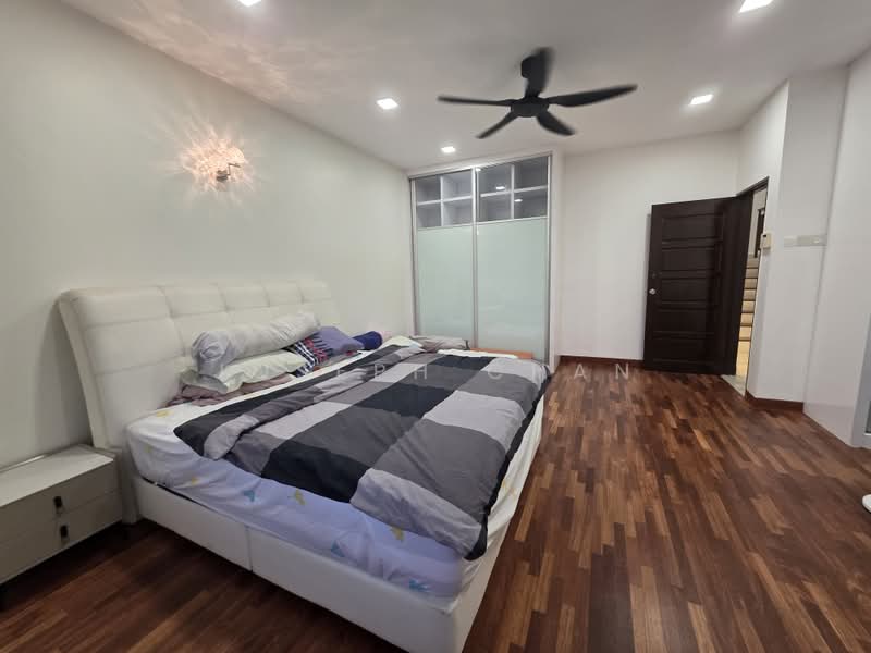 Rumah Teres 3 Tingkat untuk Dijual di Shah Alam (Selangor) - Joseph Chan - Bedroom - PropertyGuru.com.my