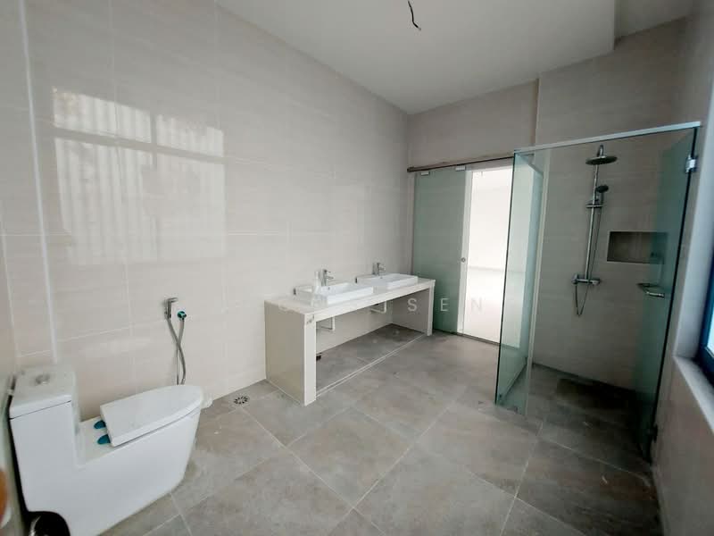 Cluster House for Sale in Taman Tambun (Ipoh) - Marcus Seng - Bathroom - PropertyGuru.com.my