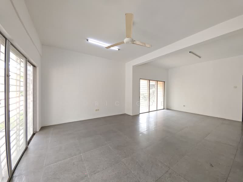 Semi-Detached House for Sale in Taman Puncak Jalil (Seri Kembangan) - Cedric Goey - PropertyGuru.com.my
