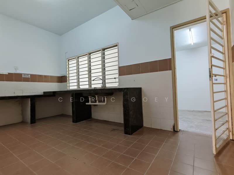 Semi-Detached House for Sale in Taman Puncak Jalil (Seri Kembangan) - Cedric Goey - PropertyGuru.com.my