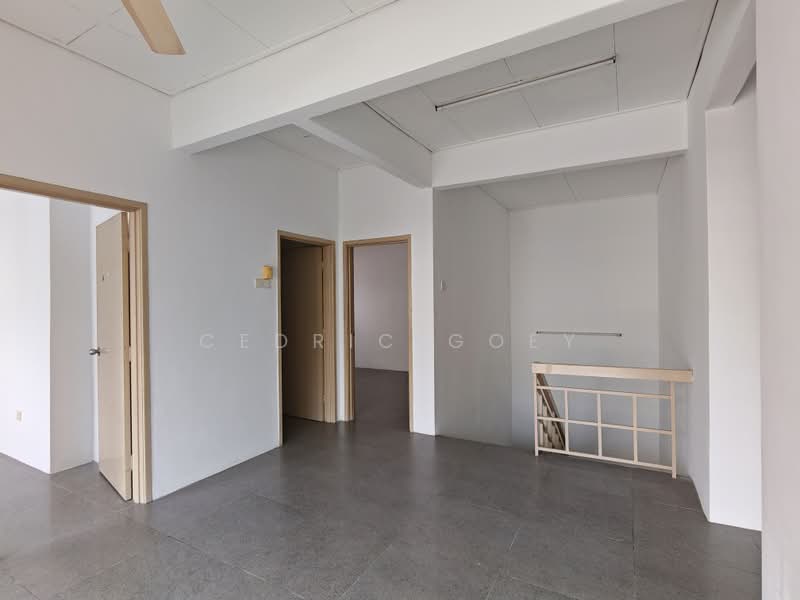 Semi-Detached House for Sale in Taman Puncak Jalil (Seri Kembangan) - Cedric Goey - PropertyGuru.com.my