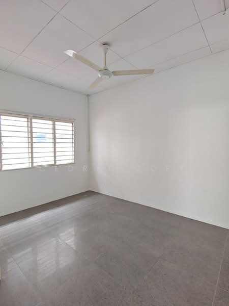 Semi-Detached House for Sale in Taman Puncak Jalil (Seri Kembangan) - Cedric Goey - PropertyGuru.com.my