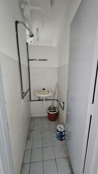 Apartment for Rent at Kenanga - Jenny Ng - Bathroom - PropertyGuru.com.my
