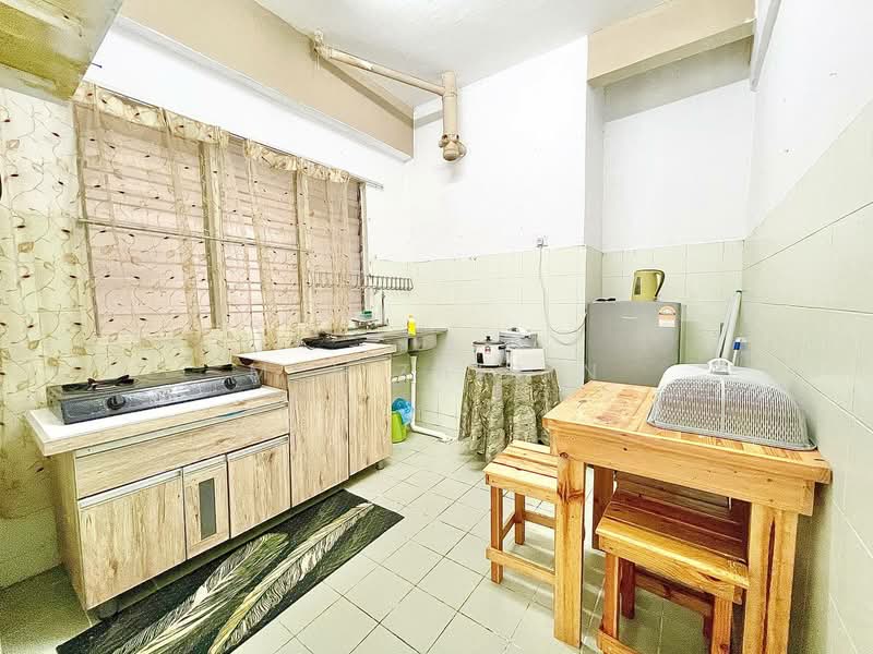 Kondominium untuk Dijual di Estana Court - M.J Zairin - Kitchen - PropertyGuru.com.my