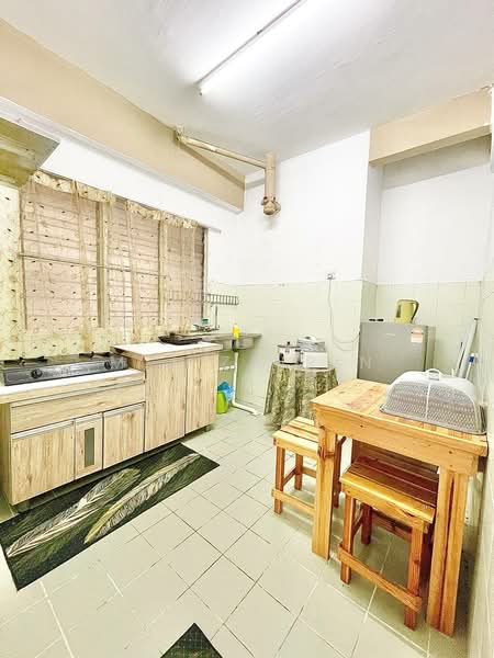 Kondominium untuk Dijual di Estana Court - M.J Zairin - Kitchen - PropertyGuru.com.my
