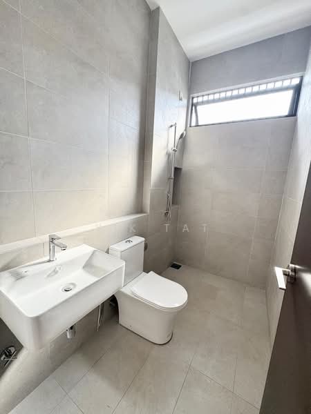 Cluster House for Sale in Austin Crest (Johor Bahru) - Yik Tat - PropertyGuru.com.my
