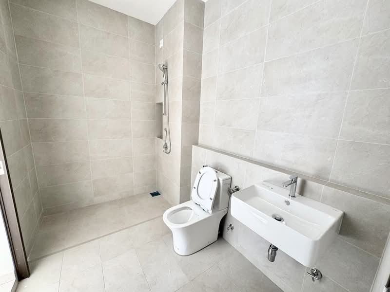 Cluster House for Sale in Austin Crest (Johor Bahru) - Yik Tat - PropertyGuru.com.my
