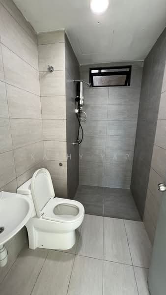 Servis Apartment untuk Disewa di KL Traders Square - Kathy Yap - Bathroom - PropertyGuru.com.my