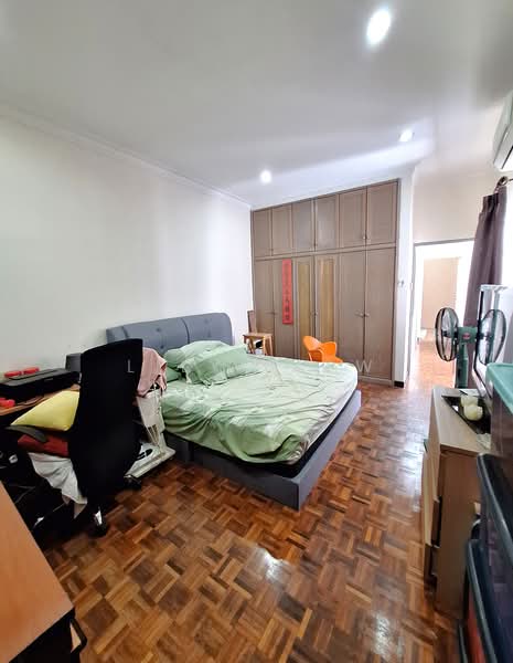 Rumah Teres 2 Tingkat untuk Dijual di Taman Sea (Petaling Jaya) - Lily Siow - Bedroom - PropertyGuru.com.my