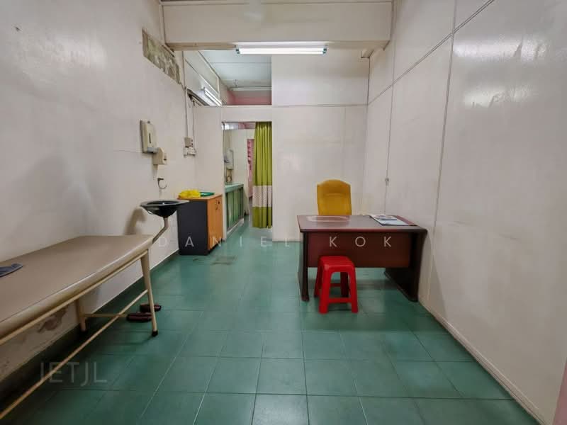 Shop for Sale in Taman Pendamar Indah (Klang) - Daniel Kok - Interior - PropertyGuru.com.my