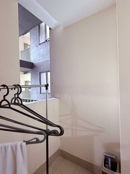 Servis Apartment untuk Dijual di Icon Residenz 1 @ Icon City - Bee Har Chew - Balcony - PropertyGuru.com.my