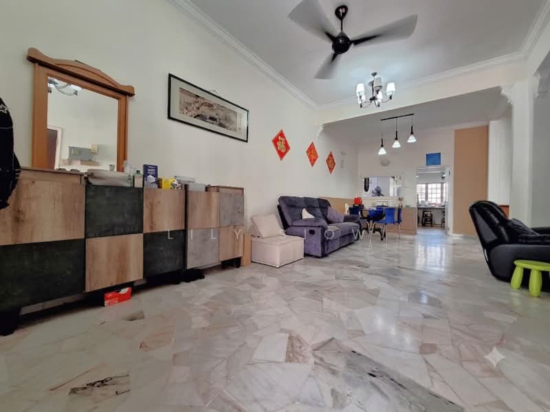 Rumah Teres 2 Tingkat untuk Dijual di SS 23, Taman Sea (Petaling Jaya) - Lily Siow - Living Room - PropertyGuru.com.my