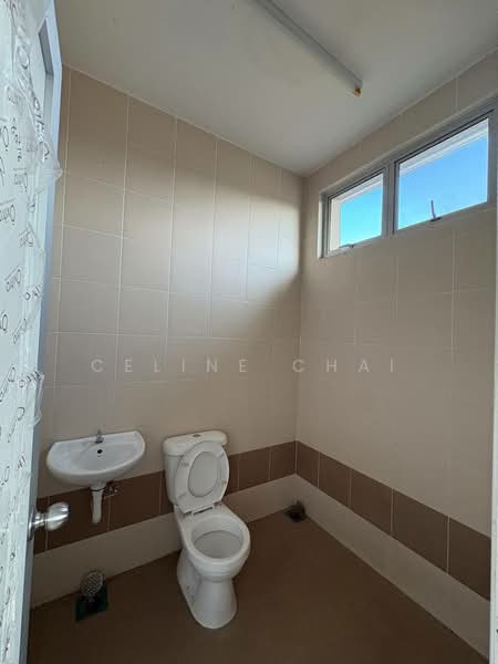 Rumah Berkembar untuk Disewa di Parit Sulong (Batu Pahat) - Celine Chai - Bathroom - PropertyGuru.com.my