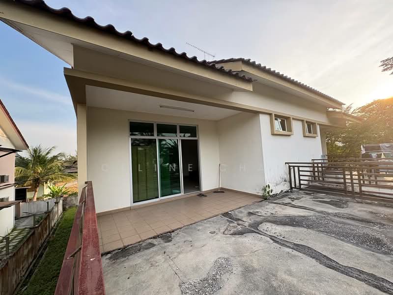 Rumah Berkembar untuk Disewa di Parit Sulong (Batu Pahat) - Celine Chai - Exterior - PropertyGuru.com.my