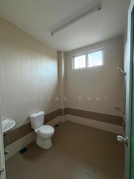 Rumah Berkembar untuk Disewa di Parit Sulong (Batu Pahat) - Celine Chai - Bathroom - PropertyGuru.com.my
