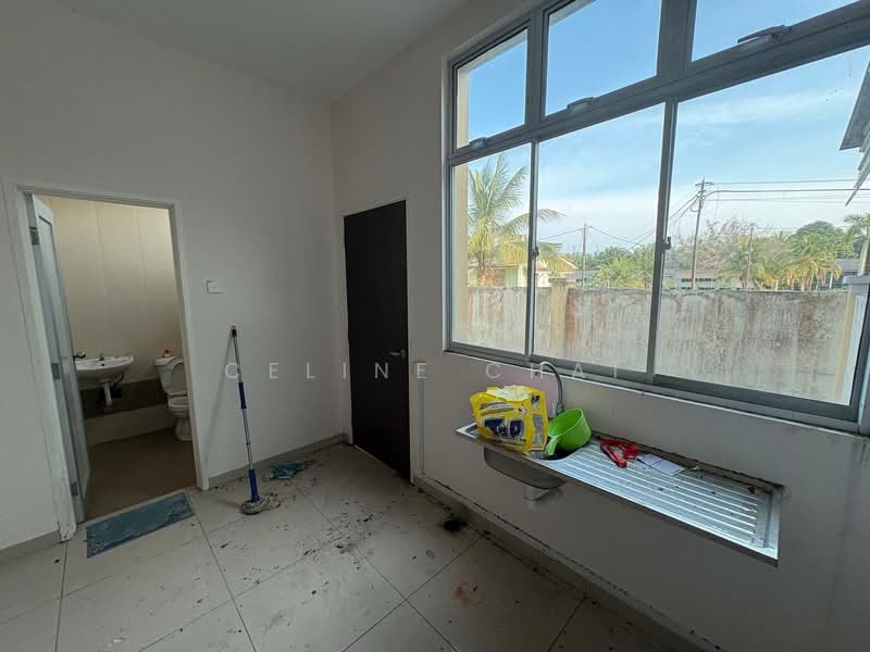 Rumah Berkembar untuk Disewa di Parit Sulong (Batu Pahat) - Celine Chai - Bathroom - PropertyGuru.com.my
