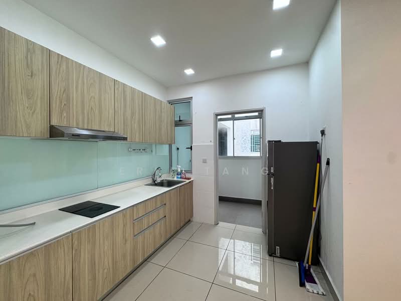 Service Residence for Rent at Meridin Bayvue Serviced Apartment - Eric Tang - Kitchen - PropertyGuru.com.my