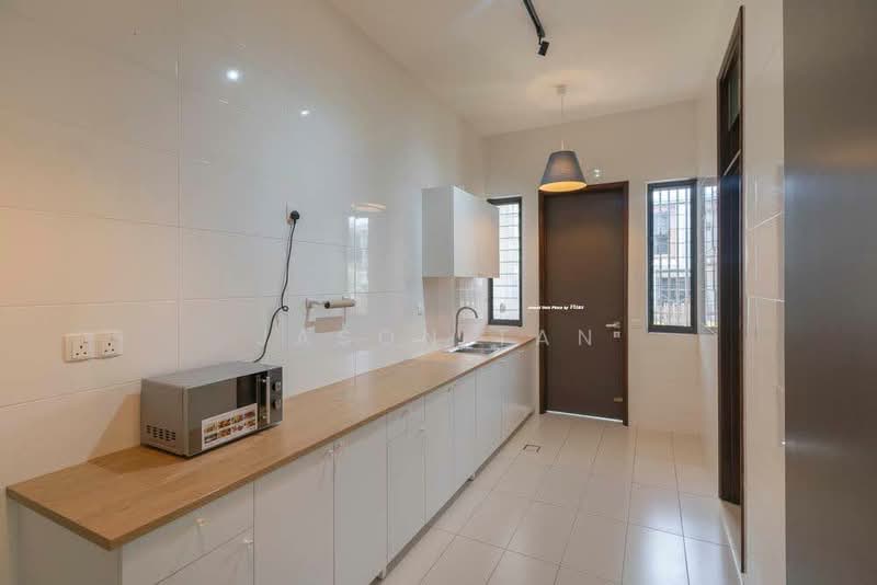 Semi-Detached House for Sale in Eco Sanctuary (Telok Panglima Garang) - Jason Tan - Kitchen - PropertyGuru.com.my