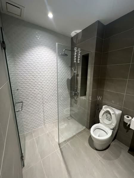 Service Residence for Sale at Quill Residence - Apple Liew - Bathroom - PropertyGuru.com.my