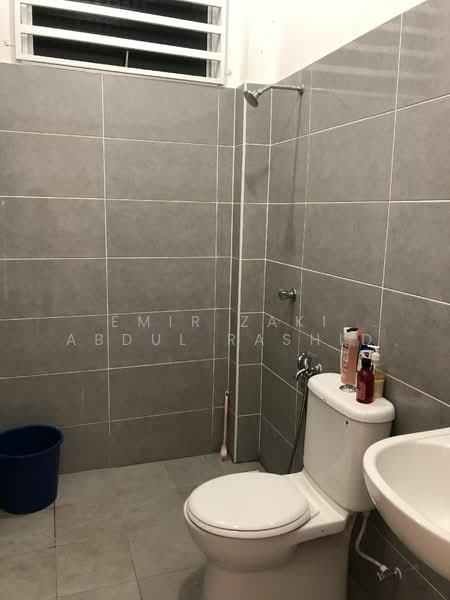 2-storey Terraced House for Rent in Cheng (Melaka) - Emir Zaki Abdul Rashid - Bathroom - PropertyGuru.com.my