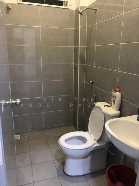 2-storey Terraced House for Rent in Cheng (Melaka) - Emir Zaki Abdul Rashid - Bathroom - PropertyGuru.com.my