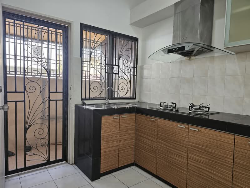 Rumah Teres 2 Tingkat untuk Dijual di Bandar Mahkota Cheras (Cheras) - Stella Lee - Kitchen - PropertyGuru.com.my