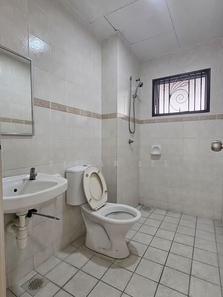 Rumah Teres 2 Tingkat untuk Dijual di Bandar Mahkota Cheras (Cheras) - Stella Lee - Bathroom - PropertyGuru.com.my