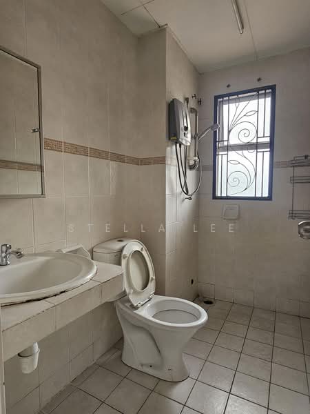 Rumah Teres 2 Tingkat untuk Dijual di Bandar Mahkota Cheras (Cheras) - Stella Lee - Bathroom - PropertyGuru.com.my