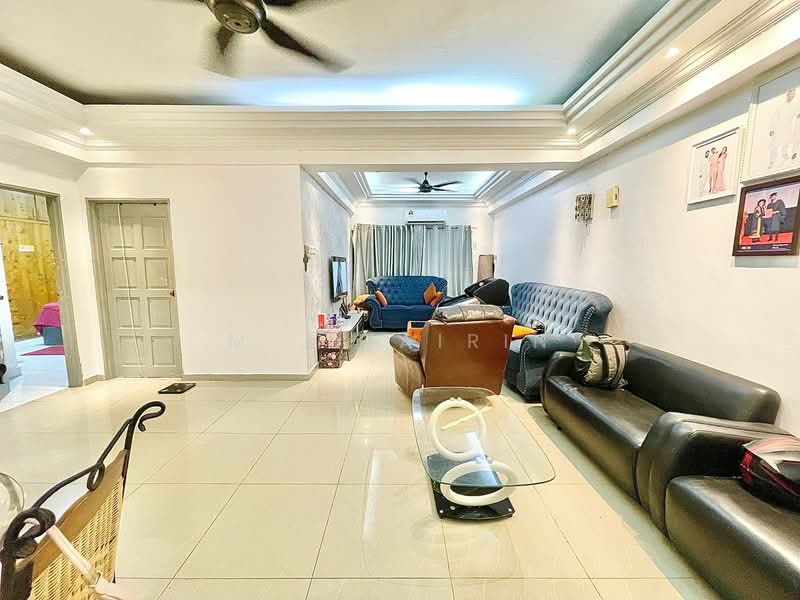 Apartment for Sale at Prima Saujana - M.J Zairin - Living Room - PropertyGuru.com.my