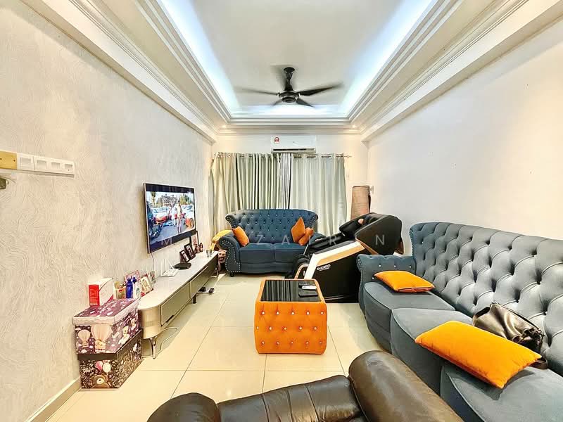 Apartment for Sale at Prima Saujana - M.J Zairin - Living Room - PropertyGuru.com.my