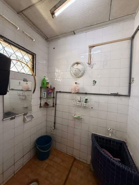 1-storey Terraced House for Sale in Taman Universiti (Skudai) - Zack Chow - Bathroom - PropertyGuru.com.my