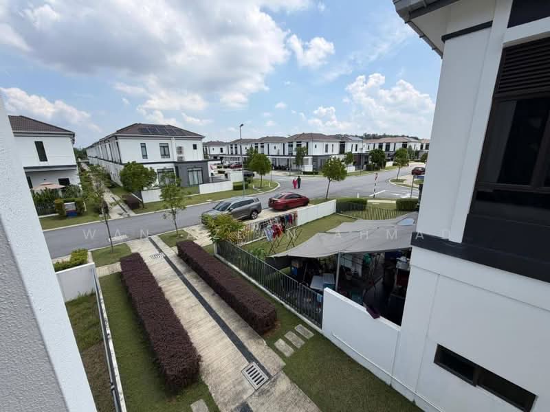 Rumah Teres untuk Dijual di Eco Grandeur (Puncak Alam) - Wan Azlan Ahmad - PropertyGuru.com.my