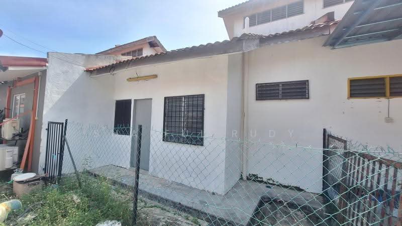 Rumah Teres 1-Tingkat untuk Dijual di Bandar Baru Kuala Selangor (Kuala Selangor) - Shaiful Rudy - Exterior - PropertyGuru.com.my
