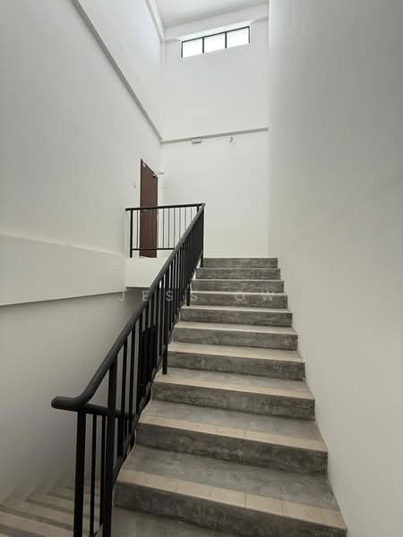 Kedai / Pejabat untuk Disewa di Austin Crest (Johor Bahru) - Jess Ow - Corridor - PropertyGuru.com.my