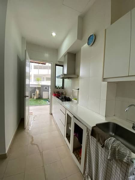 3.5-storey Terraced House for Rent in Ampang (Selangor) - Uswani Mazuwan - Kitchen - PropertyGuru.com.my