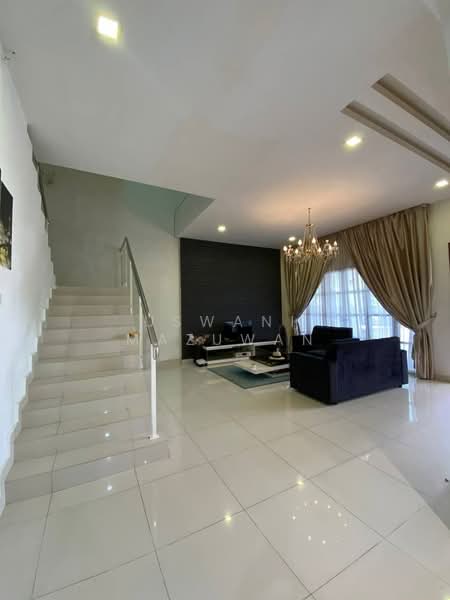 3.5-storey Terraced House for Rent in Ampang (Selangor) - Uswani Mazuwan - Living Room - PropertyGuru.com.my