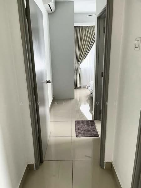 Condominium for Rent at Dwiputra Residences - Asyraf Azman - Corridor - PropertyGuru.com.my