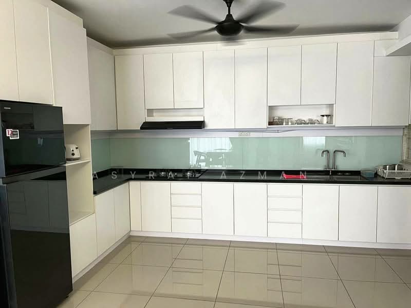 Condominium for Rent at Dwiputra Residences - Asyraf Azman - Kitchen - PropertyGuru.com.my