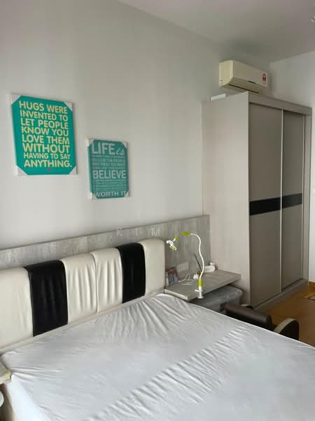 Condominium for Rent at Amberside @ Country Garden Danga Bay - Kim . - Bedroom - PropertyGuru.com.my