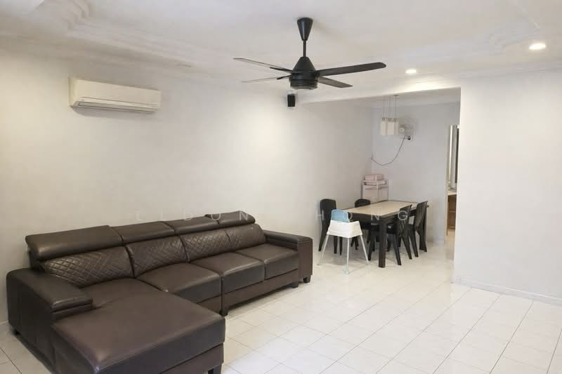2-storey Terraced House for Sale in Seri Kembangan (Selangor) - Eldon Chong - Living Room - PropertyGuru.com.my