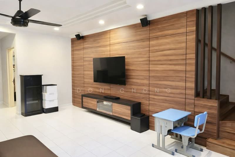 2-storey Terraced House for Sale in Seri Kembangan (Selangor) - Eldon Chong - Living Room - PropertyGuru.com.my