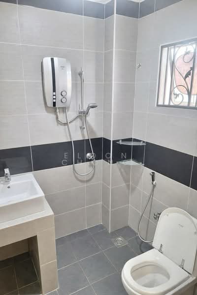 2-storey Terraced House for Sale in Seri Kembangan (Selangor) - Eldon Chong - Bathroom - PropertyGuru.com.my