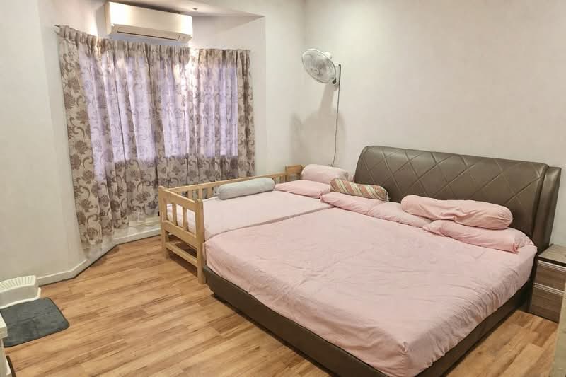 2-storey Terraced House for Sale in Seri Kembangan (Selangor) - Eldon Chong - Bedroom - PropertyGuru.com.my