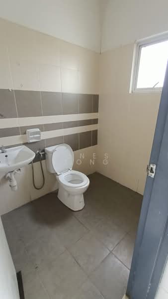 2-storey Terraced House for Sale in Bandar Tasik Puteri (Rawang) - Agnes Leong - Bathroom - PropertyGuru.com.my