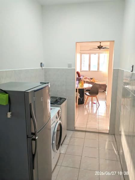 Kondominium untuk Disewa di Green Acre - Terry Yee - Living Room - PropertyGuru.com.my