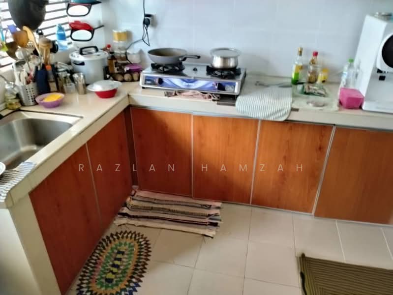 2-storey Terraced House for Sale in Nilai (Negeri Sembilan) - Razlan Hamzah - Kitchen - PropertyGuru.com.my