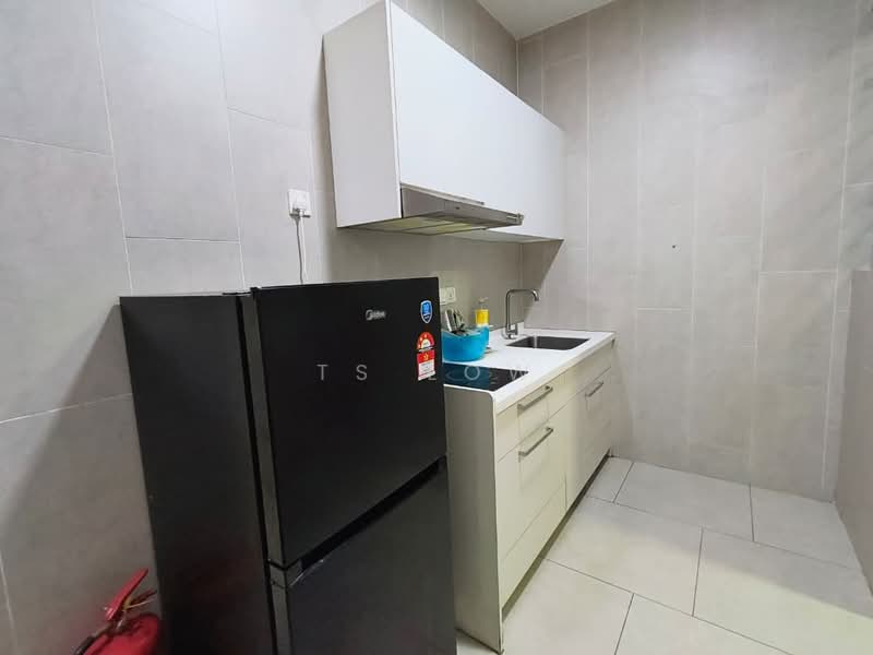 Service Residence for Sale at Geo Bukit Rimau - TS Low - Kitchen - PropertyGuru.com.my