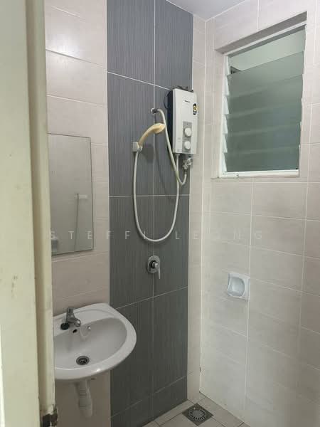 Service Residence for Rent at Impian Meridian - Steffi Leong - Bathroom - PropertyGuru.com.my